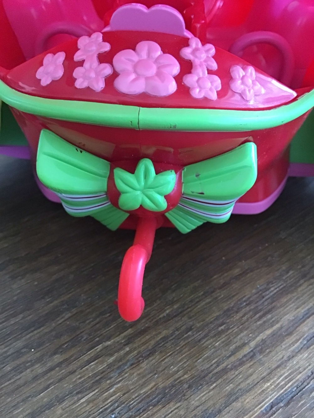 Vintage Strawberry Shortcake Berry Carriage & 2 Strawberry shortcake Dolls - Picture 9 of 10